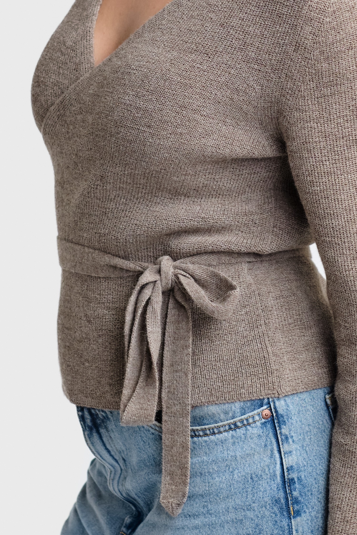 Calm omlottkofta, mörk greige - Bild 4