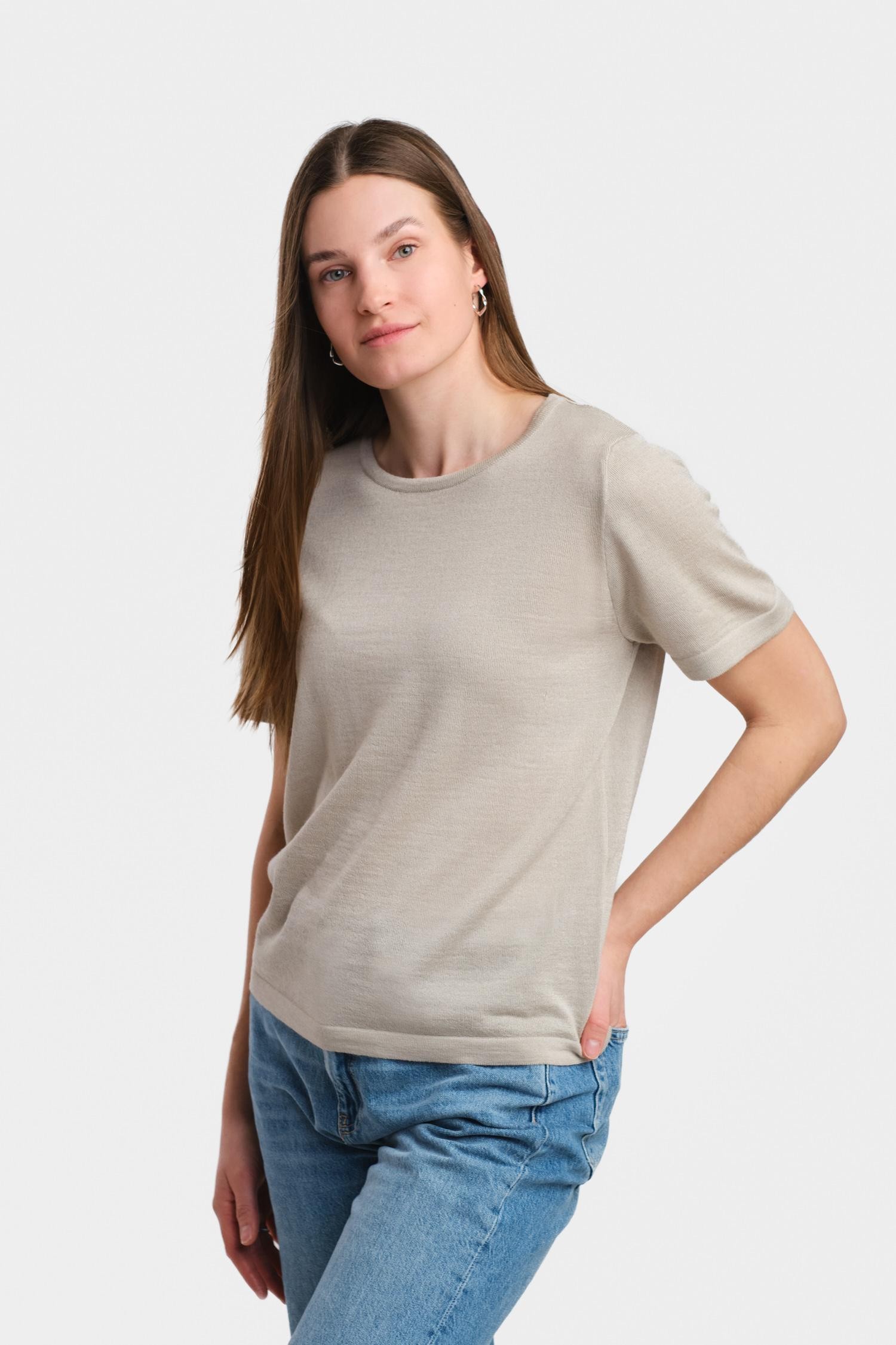 Simple t-shirt, kall beige