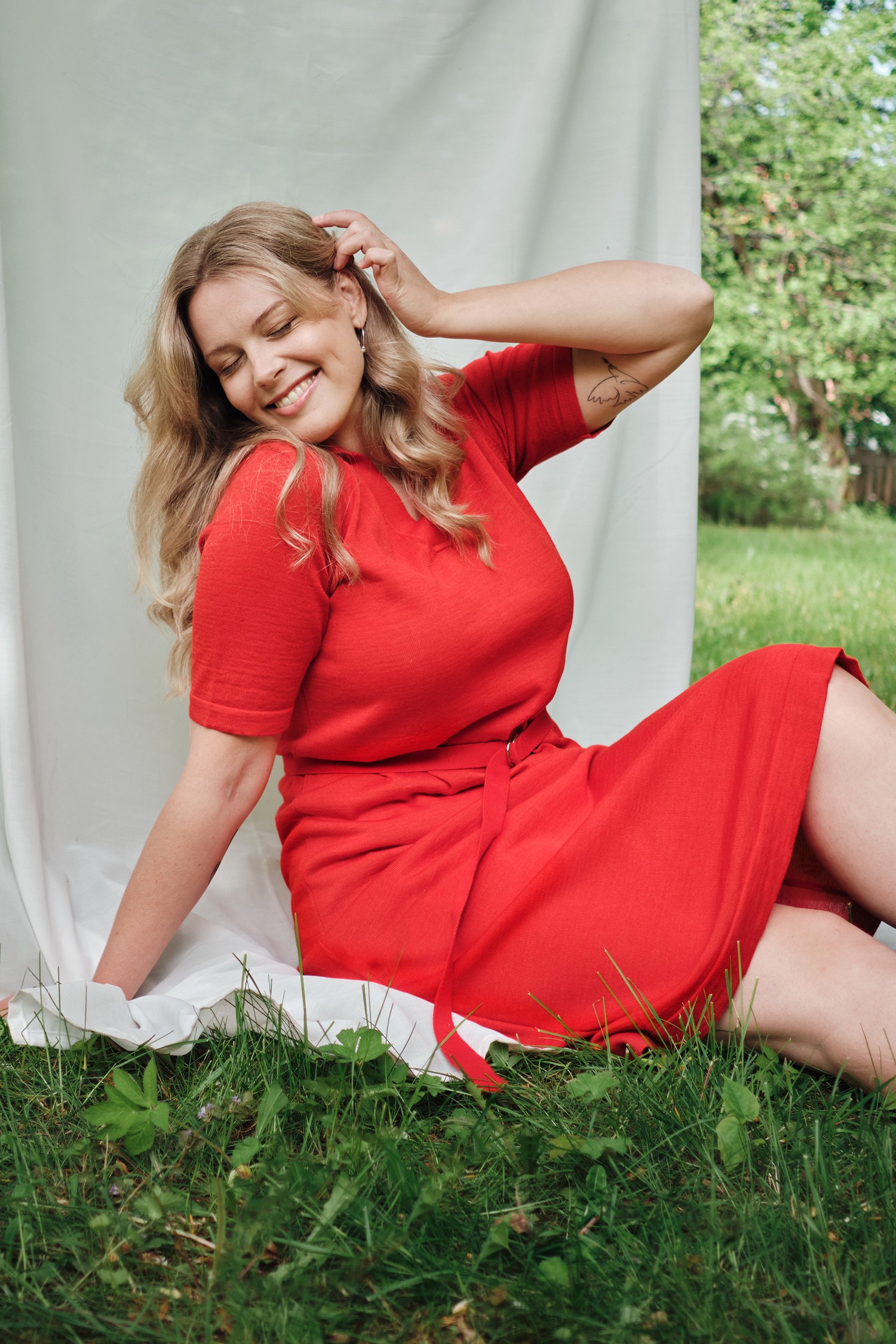 Voyage stickad klänning, eldröd