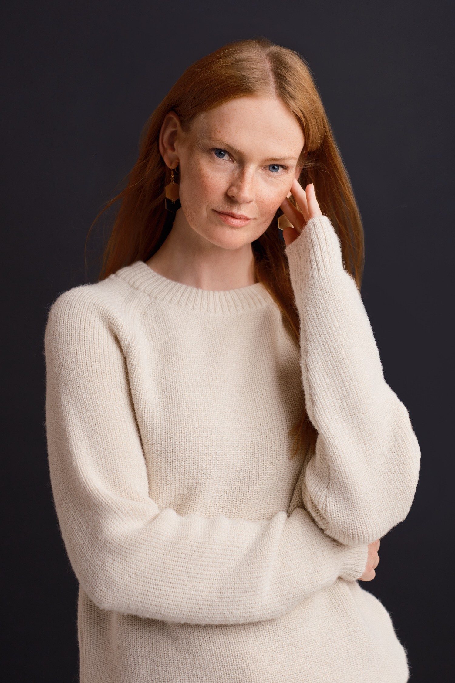 Loyal tröja, naturvit